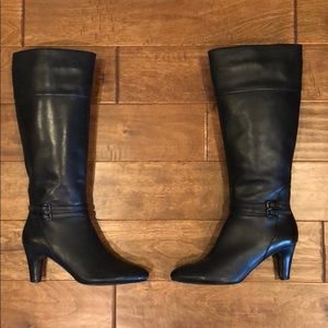Black Leather Bandolino Boots